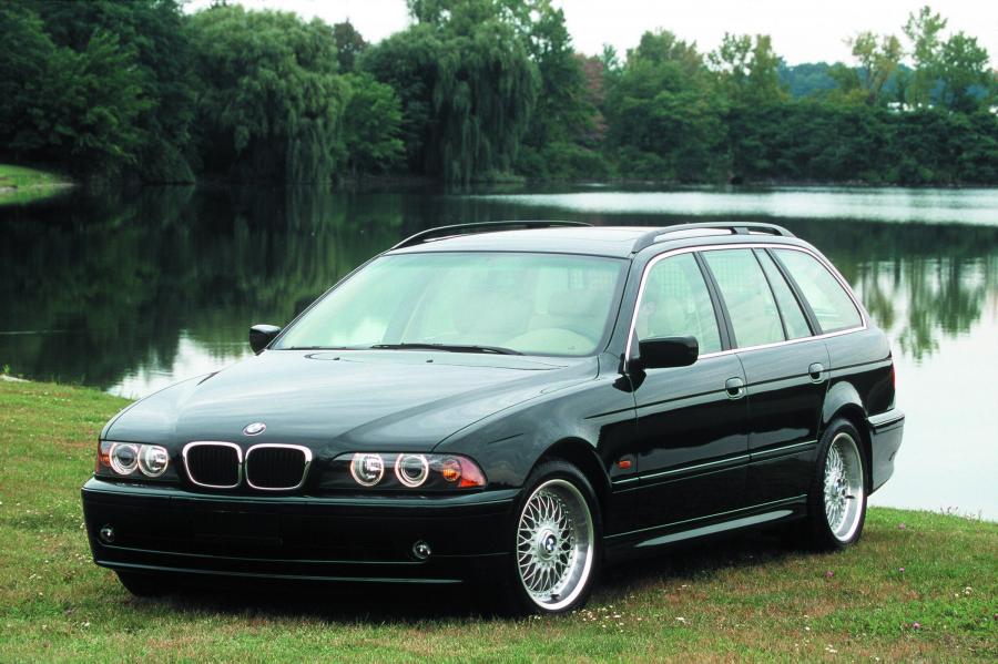  BMW 5-Series Touring 2001 года  (фото 13 из 17)